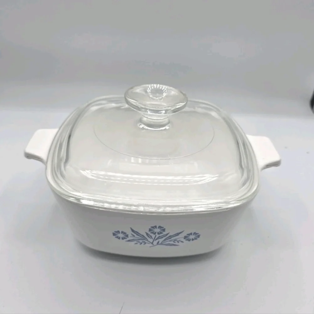 Corning Ware Blue Cornflower Casserole Dish 1 1/2 QT Vintage Antique P-1 1/2-B